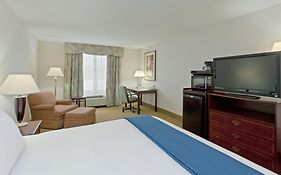 Holiday Inn Express Lordstown-Newton Falls/Warren By Ihg